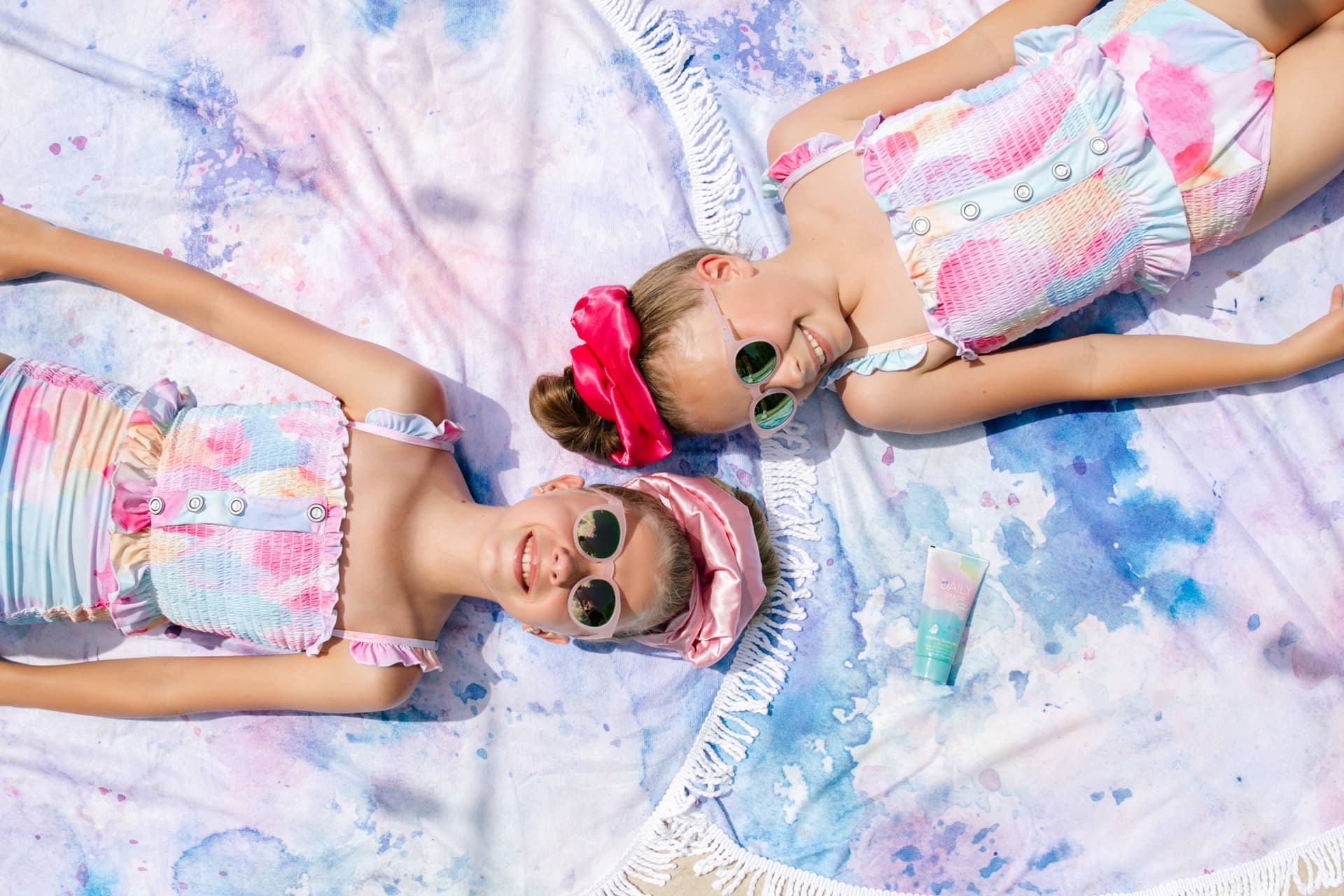 Limited Edition Daily Shade Round Pool Towel